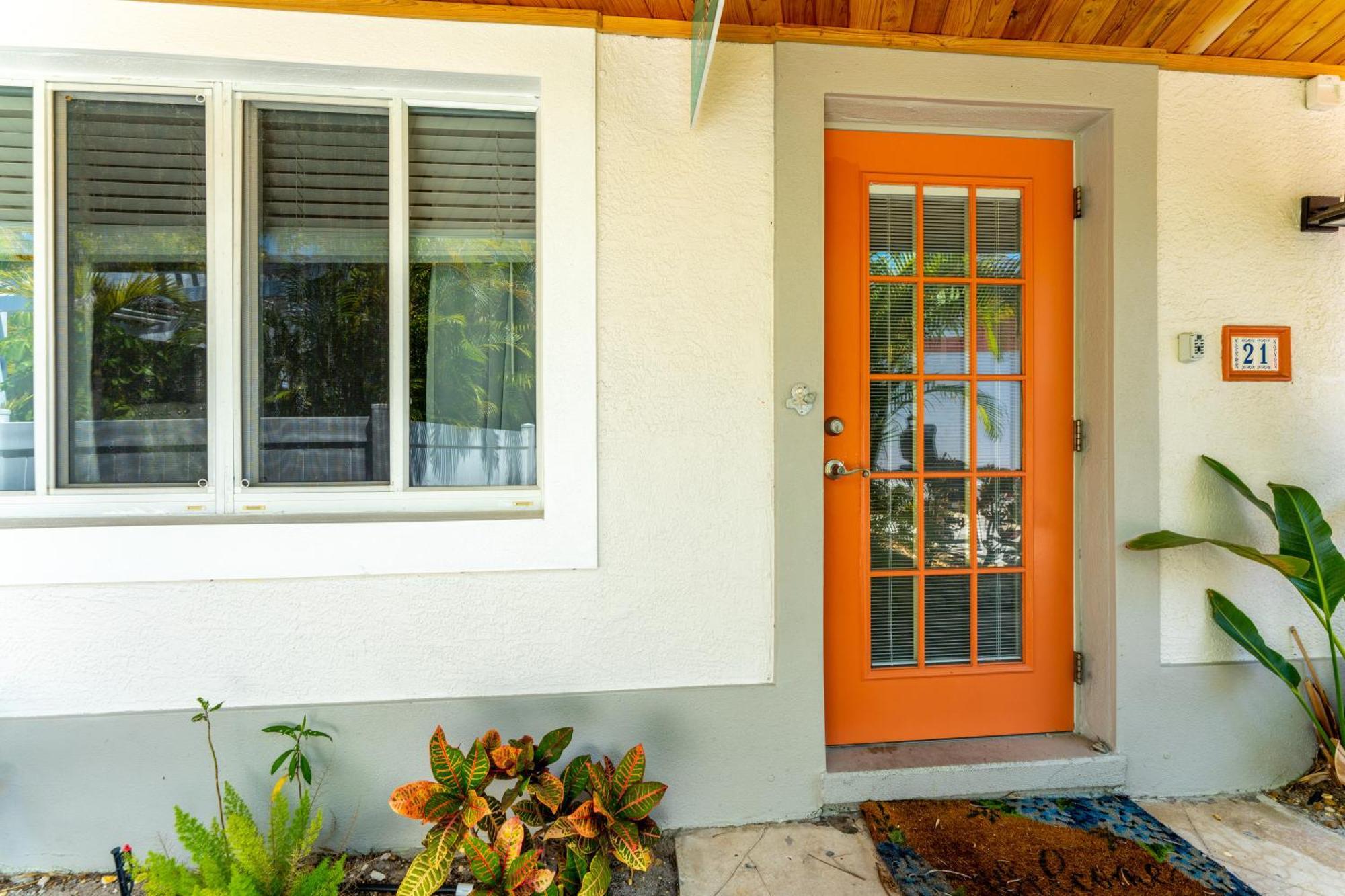 An Island Getaway At Palm Tree Villas Holmes Beach Exteriör bild